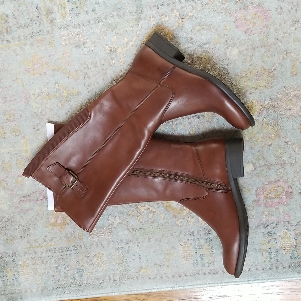 Baretraps (Ruthie) tall shaft brown leather boots brand new, size 6.5 M.